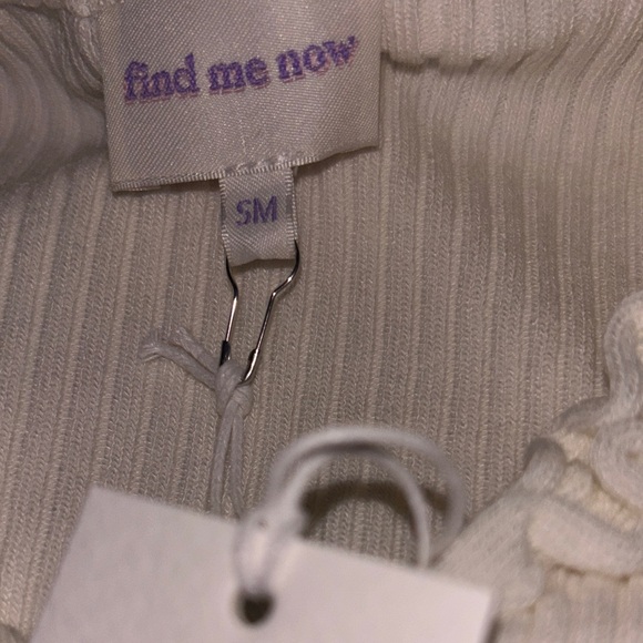 Find Me Now NWT Charlie Ruffled Cream Ribbed Sweater - Picture 8 of 8